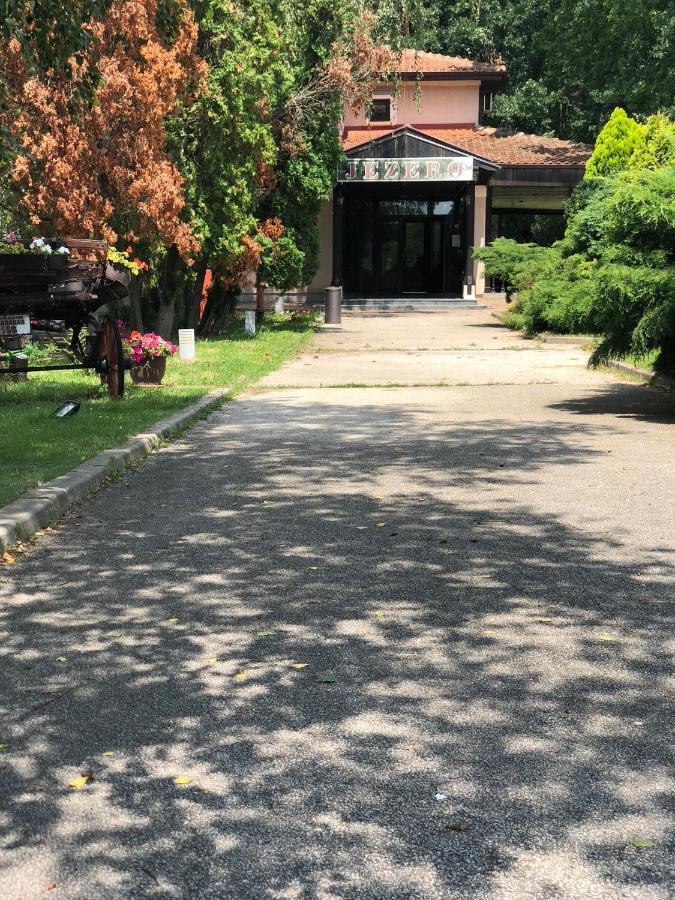 Hotel Jezero Kudrec Smederevska Palanka Exterior foto