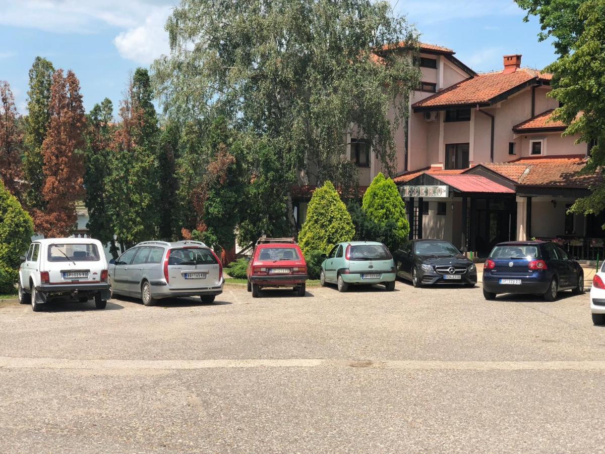 Hotel Jezero Kudrec Smederevska Palanka Exterior foto